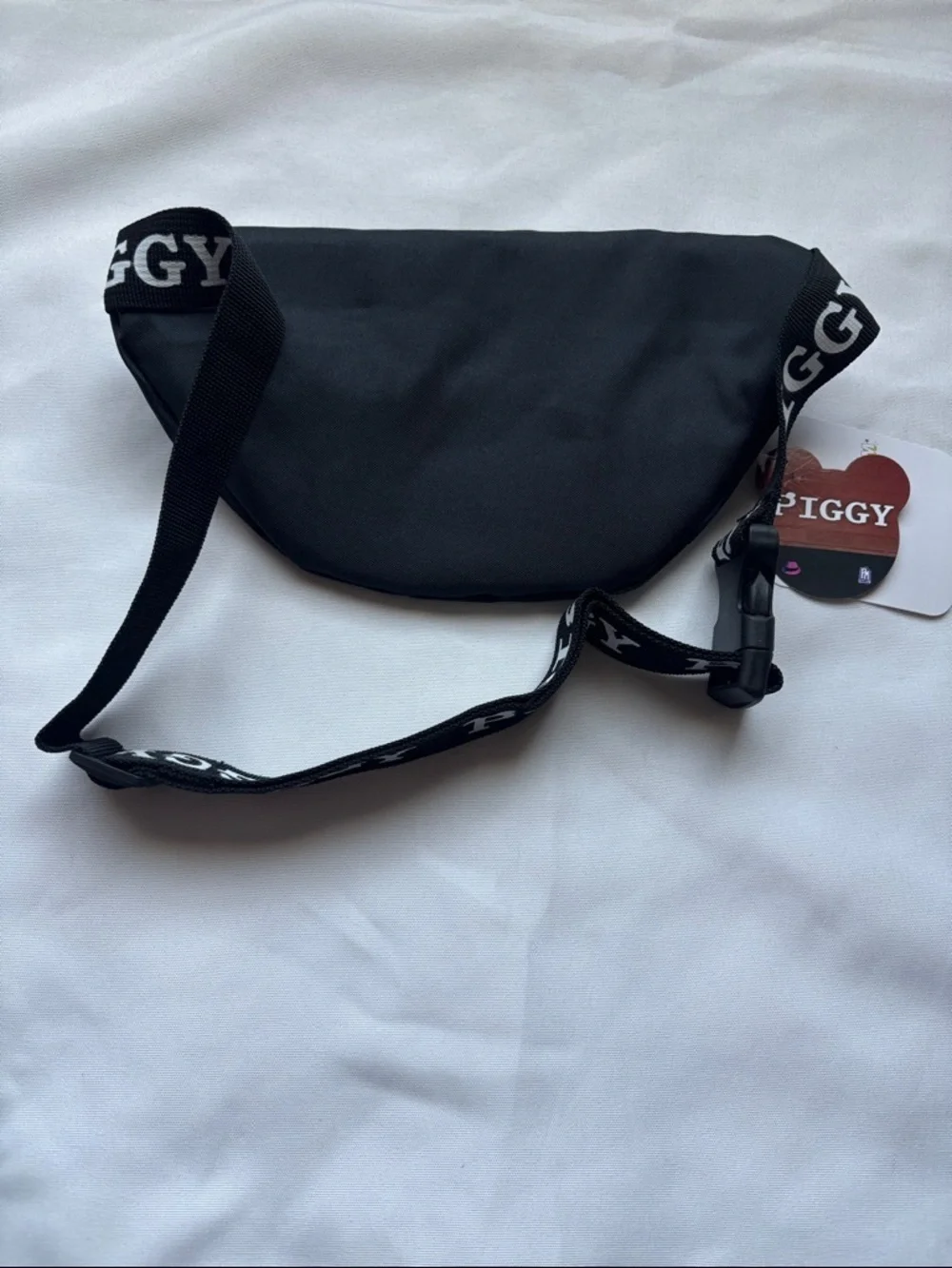 PIGGY - Piggy Characters Fanny Pack Bag (Hands-Free Pouch w/ 3D Charm, Youth)